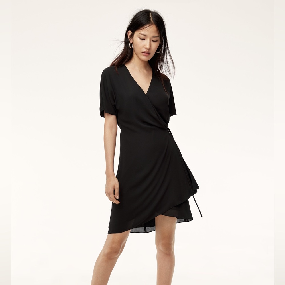 Aritzia - Babaton Wallace Short Sleeve Wrap Dress in Black
